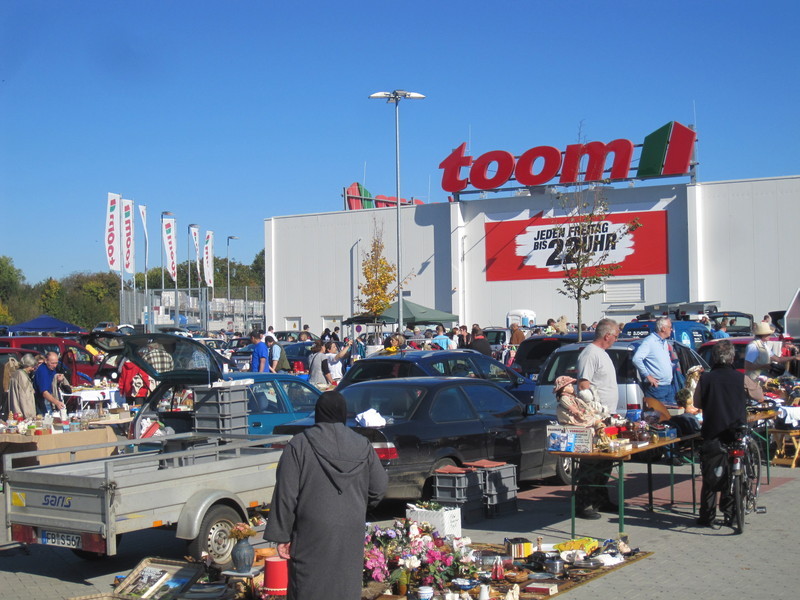 toom Baumarkt in 63526 Erlensee am 4. Nov Flohmarkt und