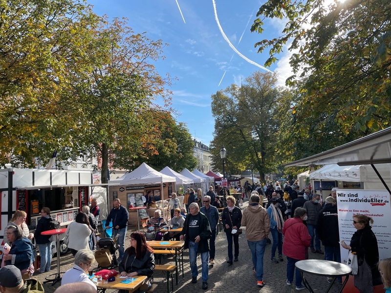 Künstlermarkt in Düsseldorf Eller