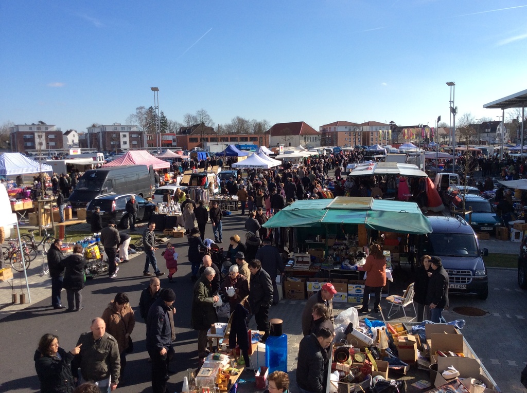 FAMILIENFLOHMARKT Gütersloh, porta! möbel & mehr "DER